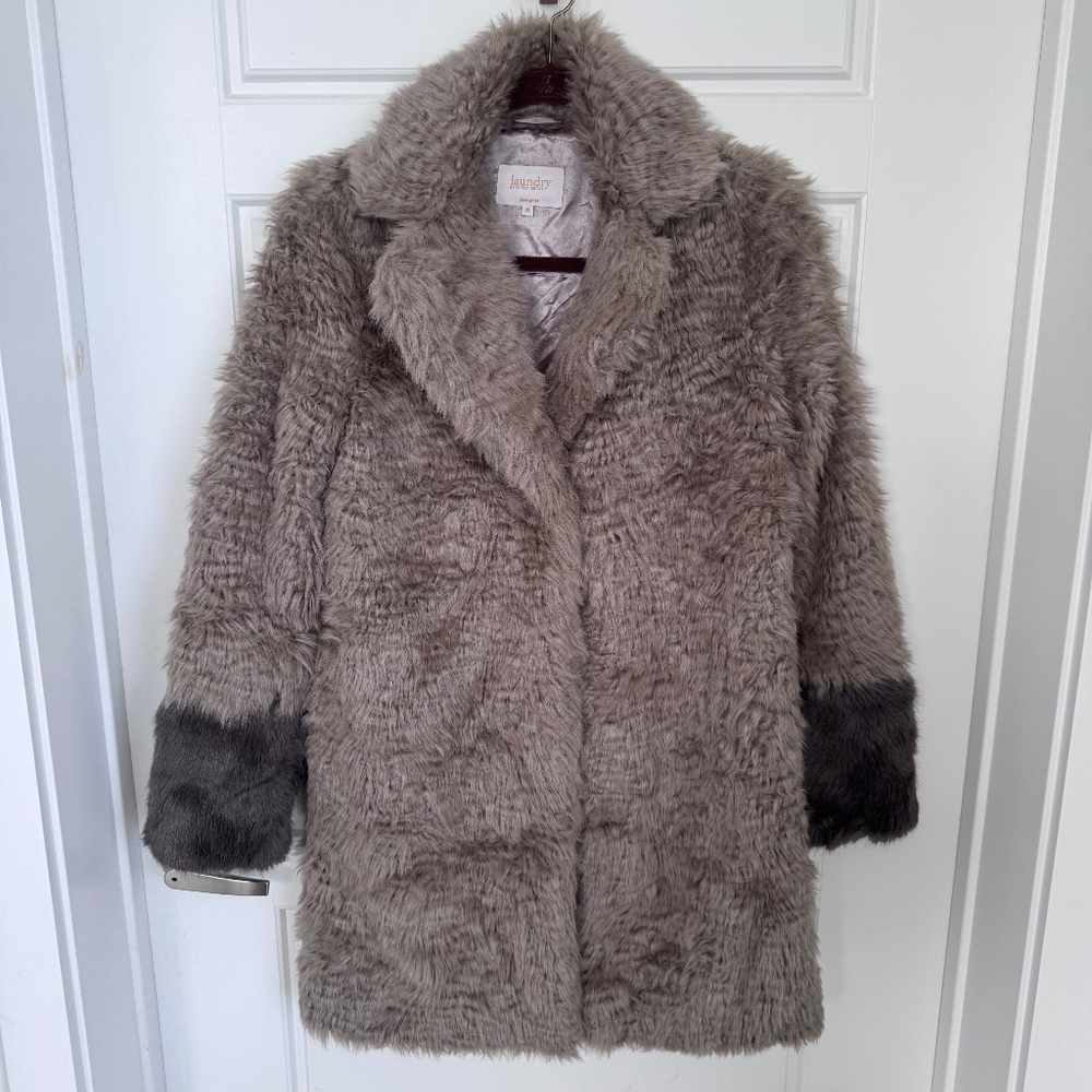 Laundry by Shelli Segal Faux Fur Coat - XS